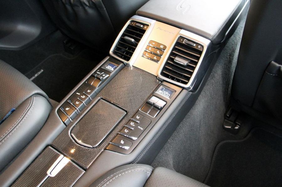  Porsche Panamera Turbo S 2012 года  (фото 50 из 91)